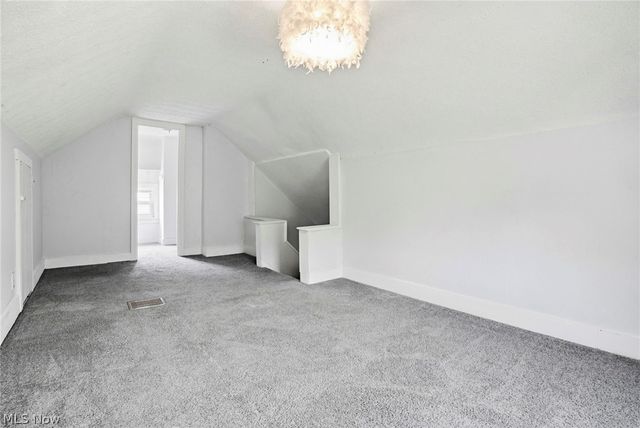 102 E Brookside Avenue, Akron, OH 44301