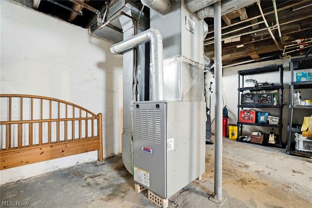 102 E Brookside Avenue, Akron, OH 44301