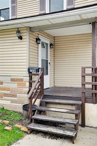 102 E Brookside Avenue, Akron, OH 44301
