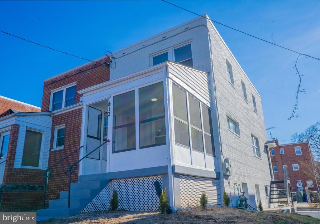 413 KENNEDY NE, Washington, DC 20011