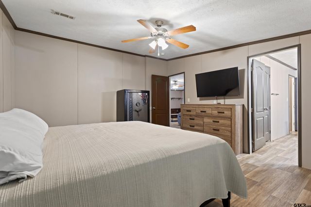 17210 Countrywood, Lindale, TX 75771