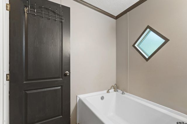 17210 Countrywood, Lindale, TX 75771