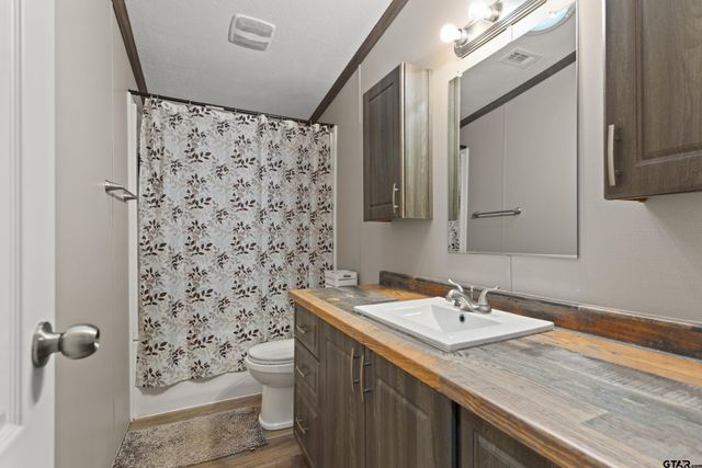 17210 Countrywood, Lindale, TX 75771