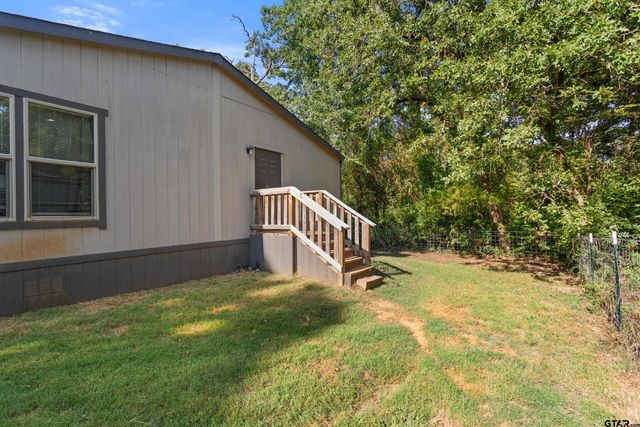 17210 Countrywood, Lindale, TX 75771