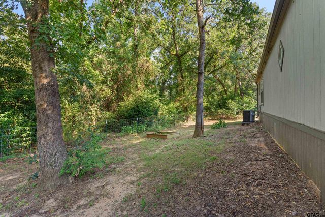17210 Countrywood, Lindale, TX 75771