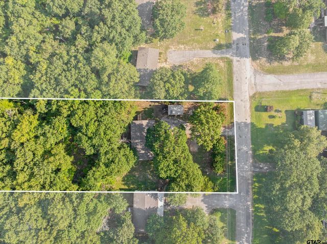 17210 Countrywood, Lindale, TX 75771