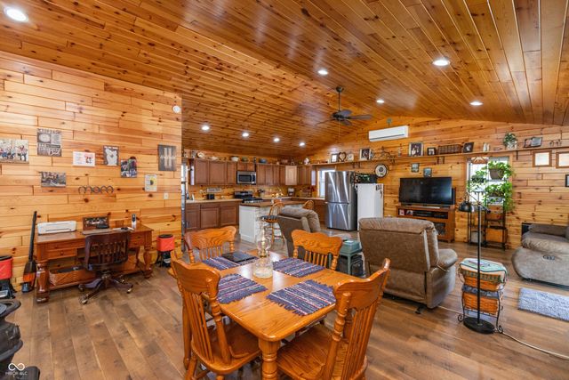 3391 W County Road 1125 N, Seymour, IN 47274