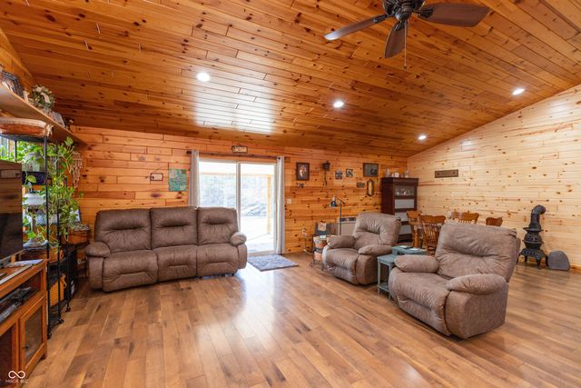 3391 W County Road 1125 N, Seymour, IN 47274