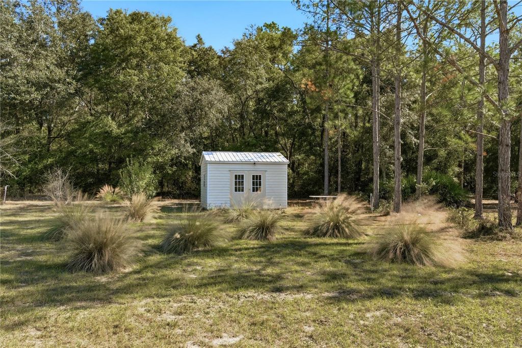 Image 23 of property listing at 1349 SW 27TH PLACE, Bell, FL 32619