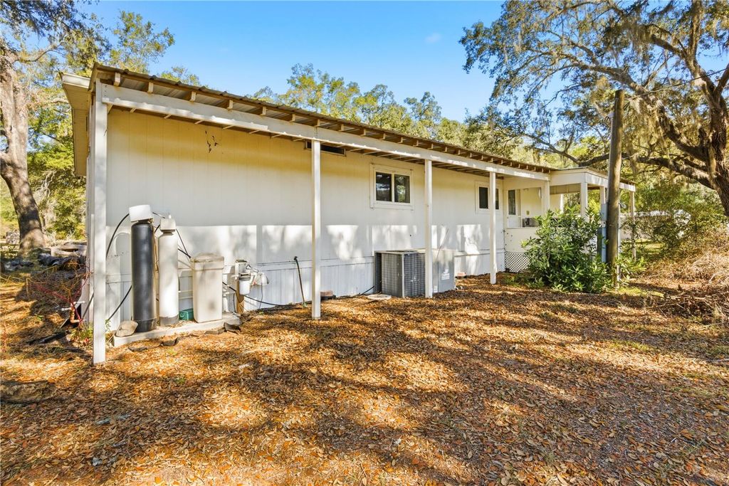 Image 32 of property listing at 1349 SW 27TH PLACE, Bell, FL 32619