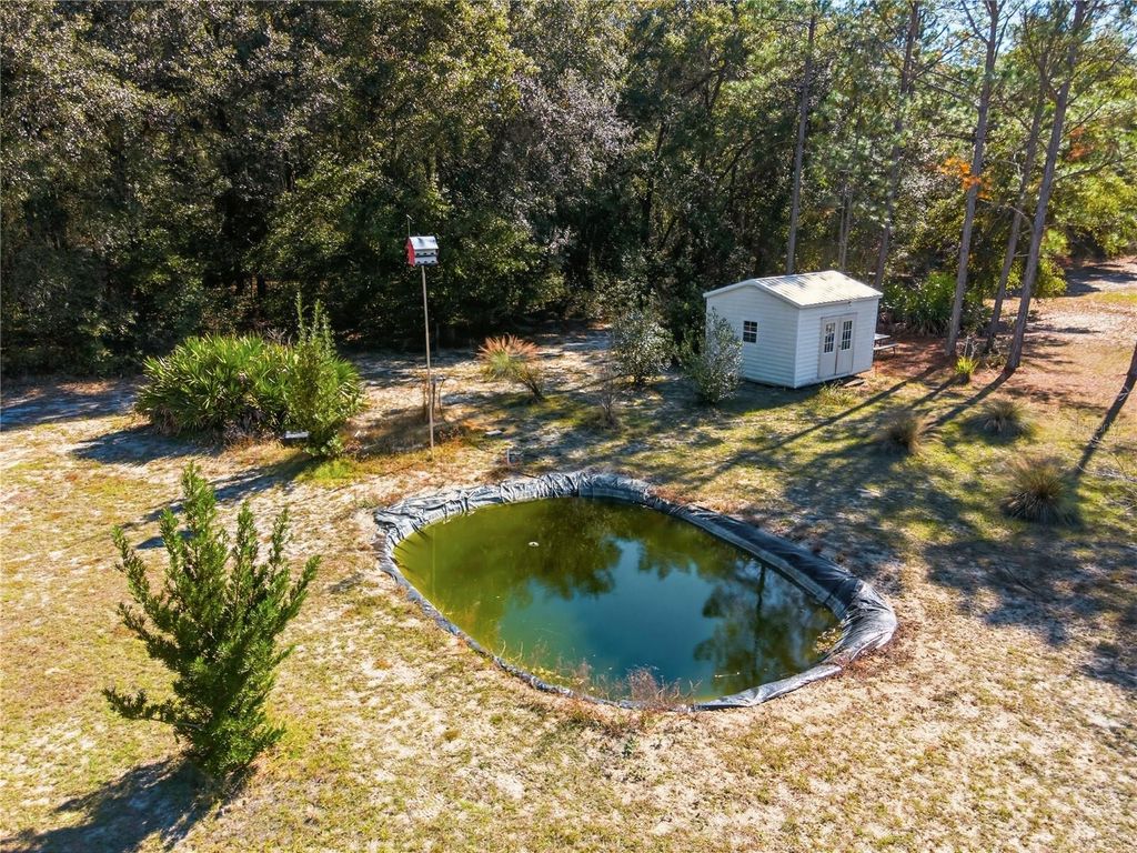 Image 9 of property listing at 1349 SW 27TH PLACE, Bell, FL 32619