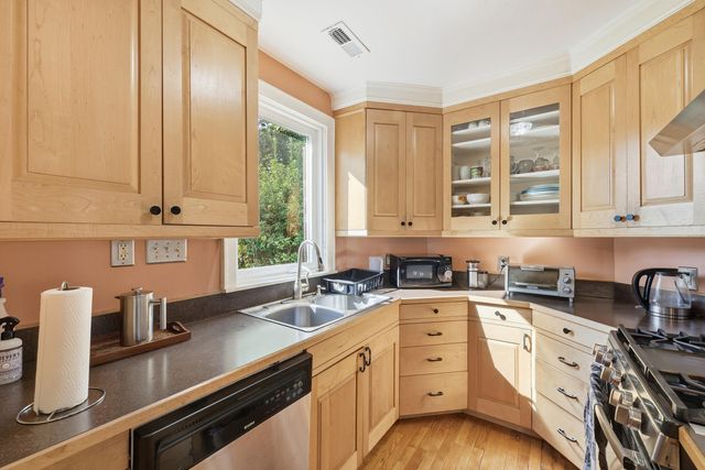 315 Hollywood Drive, Charleston, SC 29407