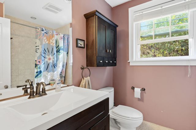 315 Hollywood Drive, Charleston, SC 29407