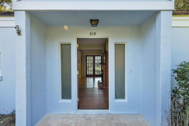 315 Hollywood Drive, Charleston, SC 29407