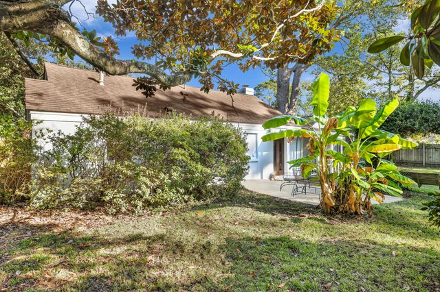 315 Hollywood Drive, Charleston, SC 29407