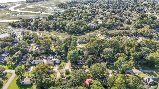 315 Hollywood Drive, Charleston, SC 29407