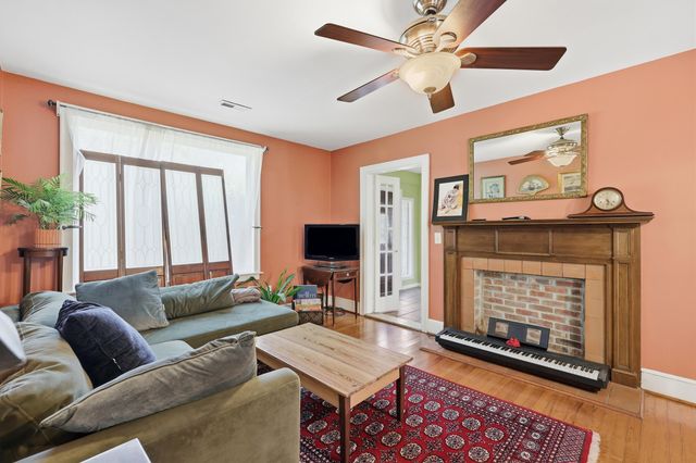 315 Hollywood Drive, Charleston, SC 29407