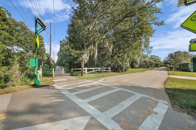 315 Hollywood Drive, Charleston, SC 29407