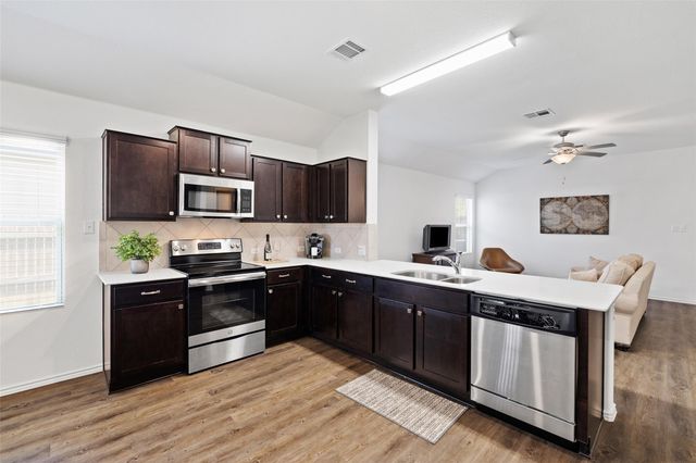 516 Circle WAY, Jarrell, TX 76537