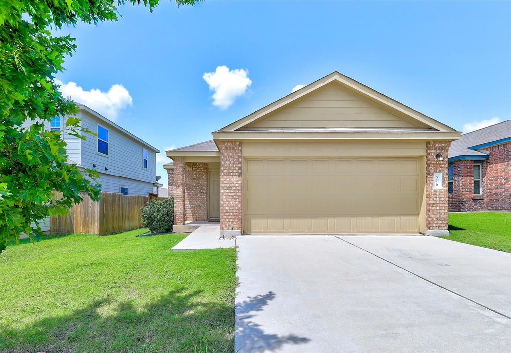 516 Circle WAY, Jarrell, TX 76537
