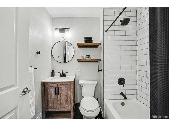 888 S Swadley St, Lakewood, CO 80228