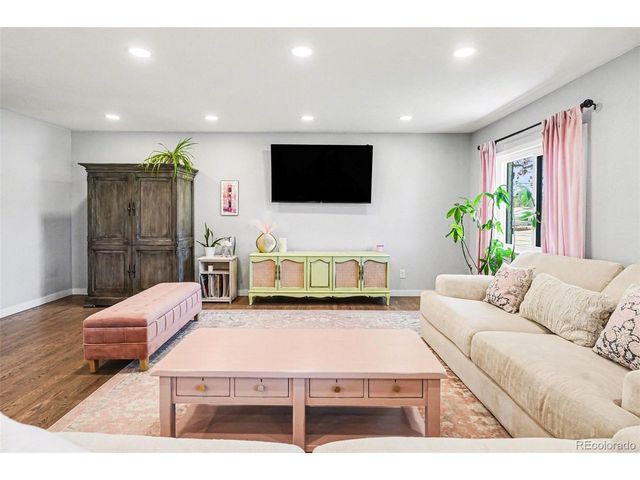 888 S Swadley St, Lakewood, CO 80228