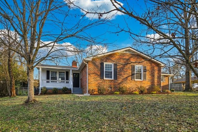 223 NW Clearview Dr, Mount Juliet, TN 37122