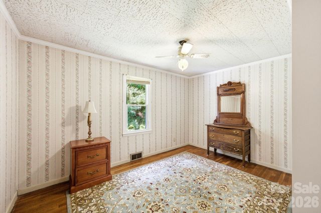 129 Old River Road, Marion, NC 28752