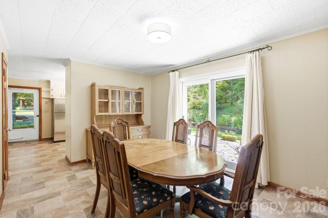 129 Old River Road, Marion, NC 28752