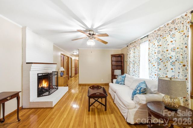 129 Old River Road, Marion, NC 28752