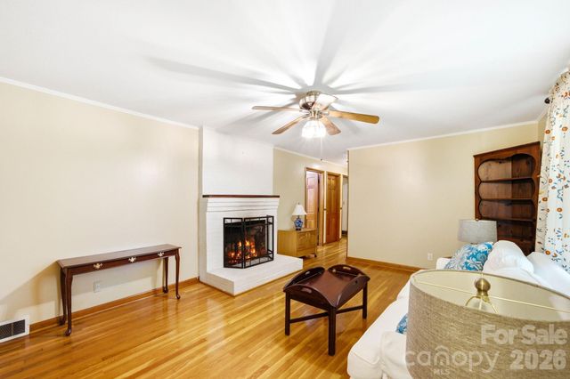 129 Old River Road, Marion, NC 28752