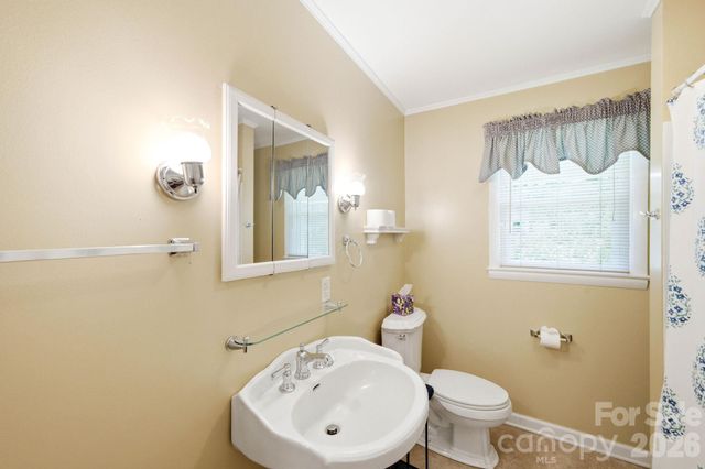 129 Old River Road, Marion, NC 28752