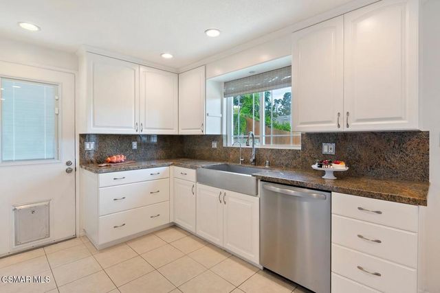 362 S Ridgemont Court, Newbury Park, CA 91320