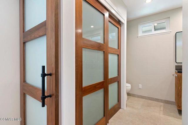 362 S Ridgemont Court, Newbury Park, CA 91320