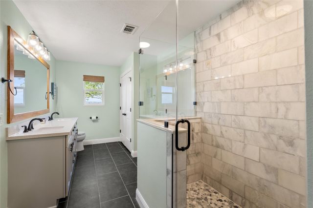292 Old Post Rd S, Livingston, TX 77351