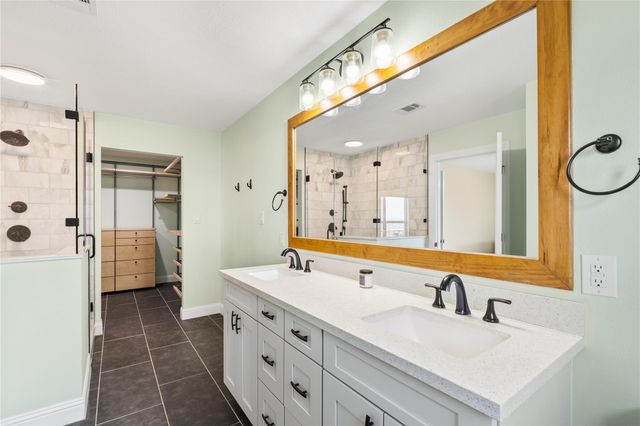 292 Old Post Rd S, Livingston, TX 77351