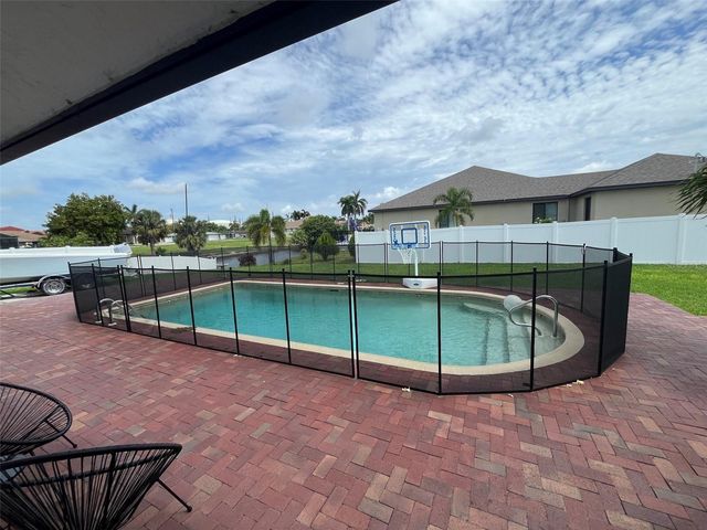 1923 SE 26TH STREET, Cape Coral, FL 33904