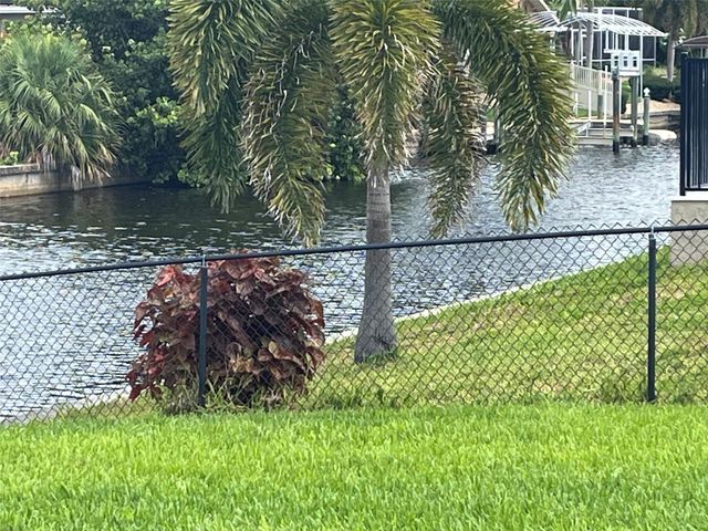 1923 SE 26TH STREET, Cape Coral, FL 33904