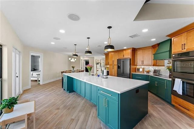 1923 SE 26TH STREET, Cape Coral, FL 33904