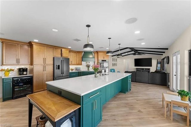 1923 SE 26TH STREET, Cape Coral, FL 33904
