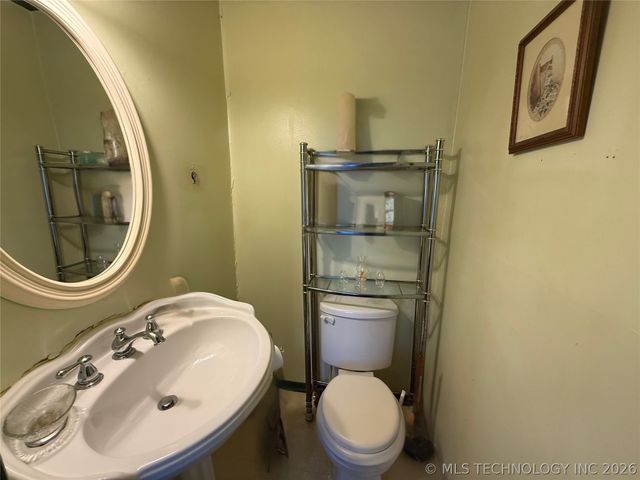 2231 E 32nd Place N, Tulsa, OK 74105