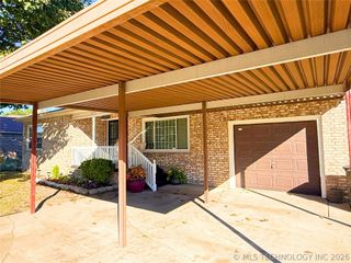 2231 E 32nd Place N, Tulsa, OK 74105