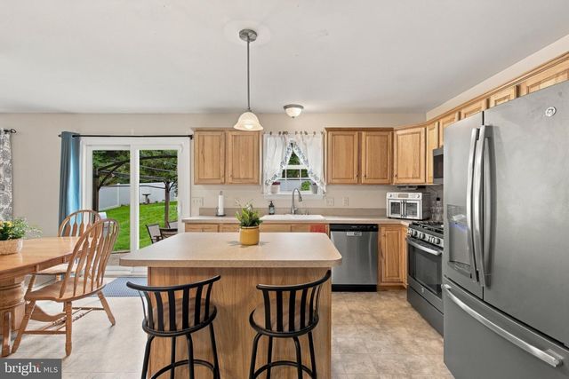 140 FIG TREE WAY, Manchester, PA 17345