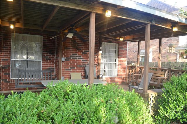 4635 Meadow Green Drive, Sugar Land, TX 77479