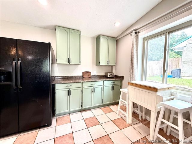322 Vest Road, Henryville, IN 47126