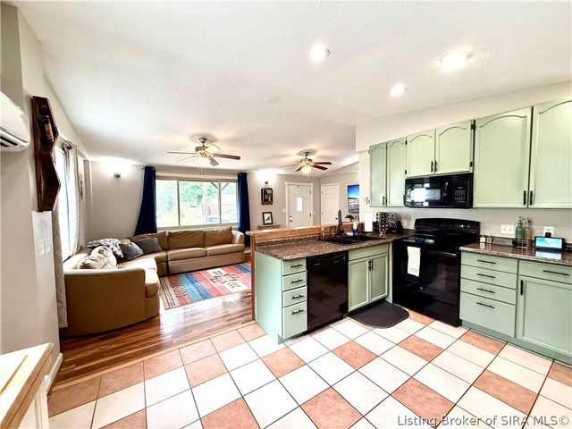 322 Vest Road, Henryville, IN 47126