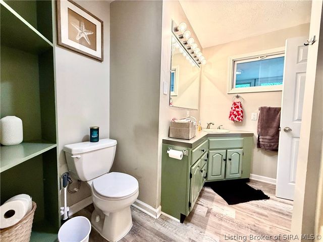 322 Vest Road, Henryville, IN 47126