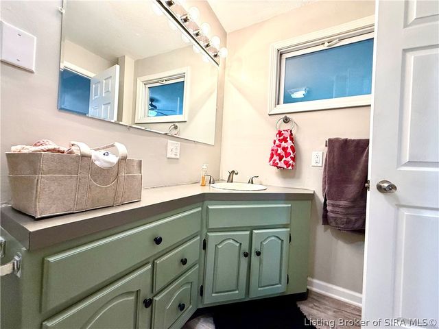 322 Vest Road, Henryville, IN 47126