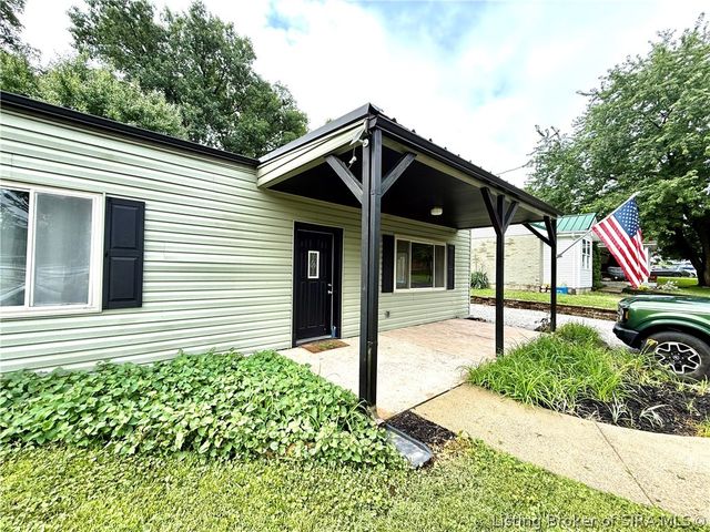 322 Vest Road, Henryville, IN 47126