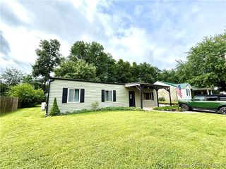322 Vest Road, Henryville, IN 47126